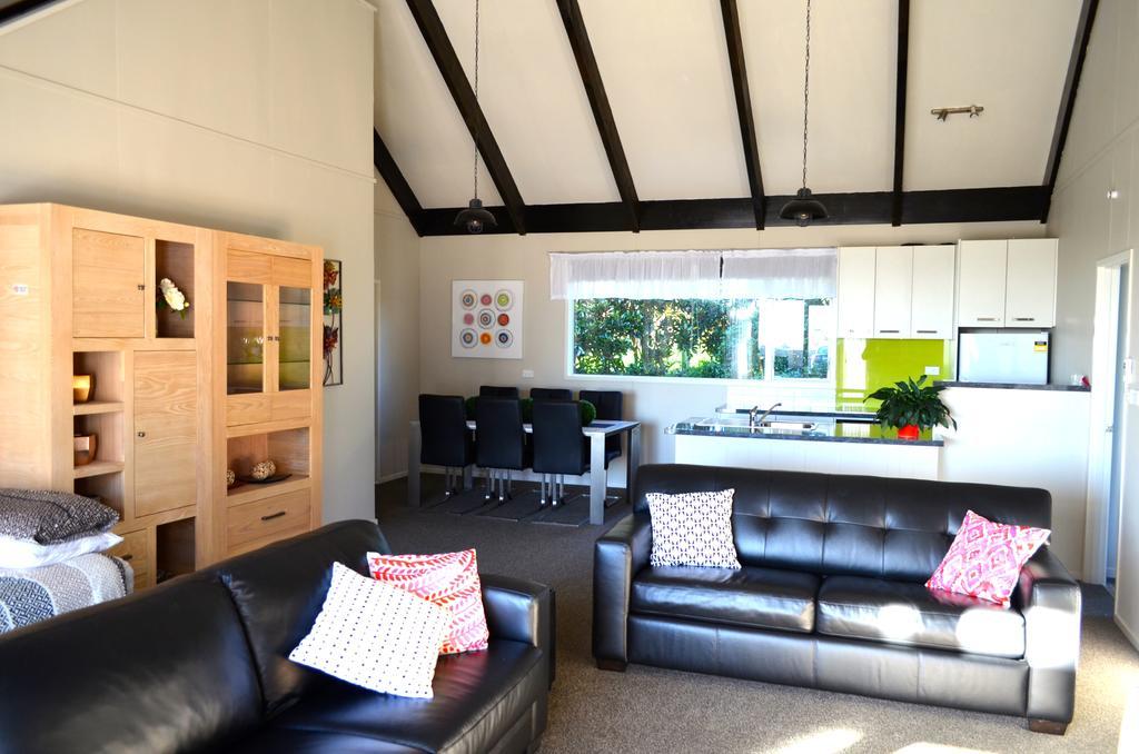 A Touch Of Tuscany At Hillsborough New Plymouth Exterior foto
